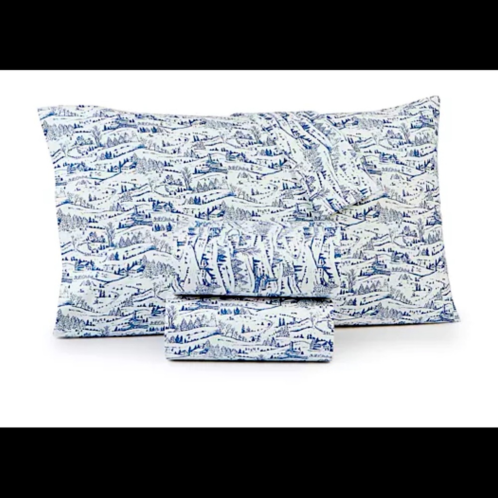 Brand new Martha Stewart printed cotton flannel sheet set